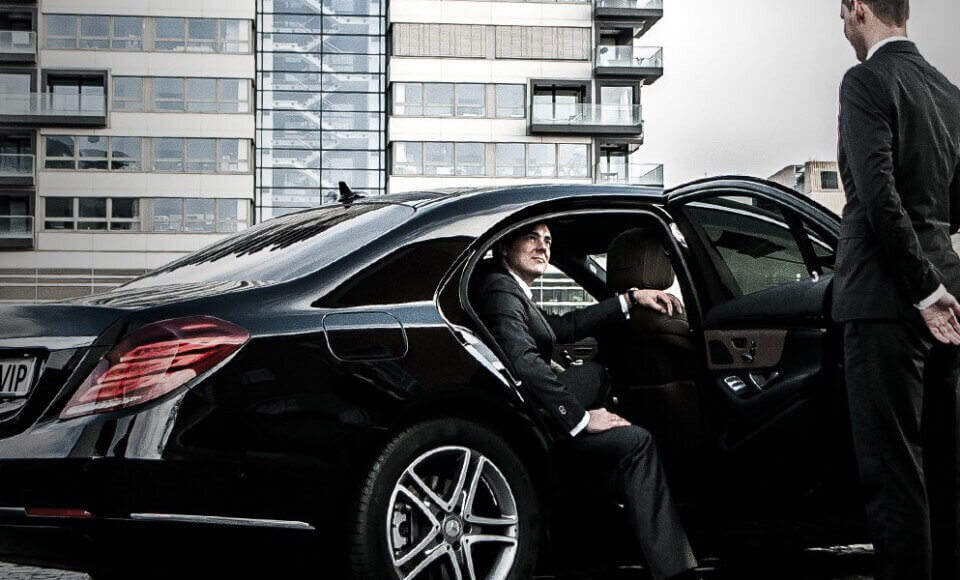 ليموزين القاهرة أسهل مع شركة كايرو ليموزين أونلاين