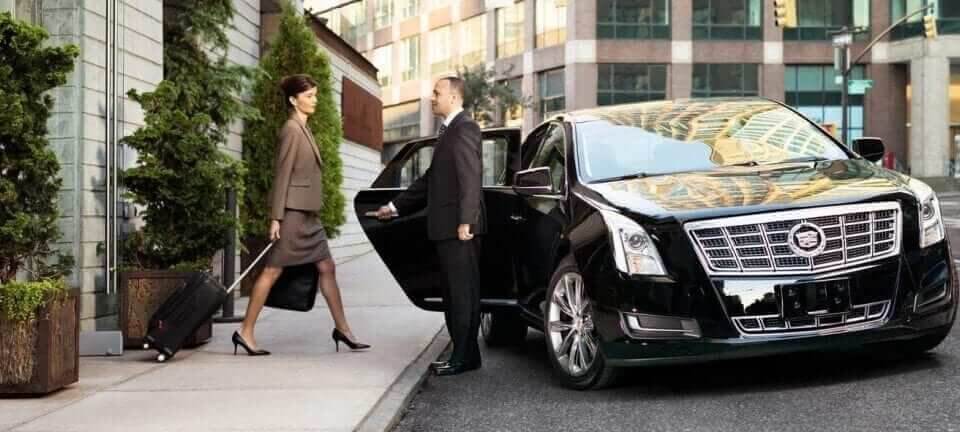 لماذا نتميز عن غيرنا من شركات ليموزين مطار القاهرة الدولي؟